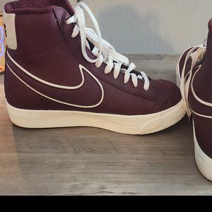 Nike Blazer 77 Mid Night Maroon mens size 10.5, never worn